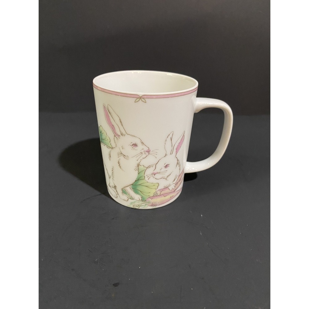 Vintage Fitz & Floyd Variations Bunny Rabbits Carrots Easter Coffee Tea Cup READ